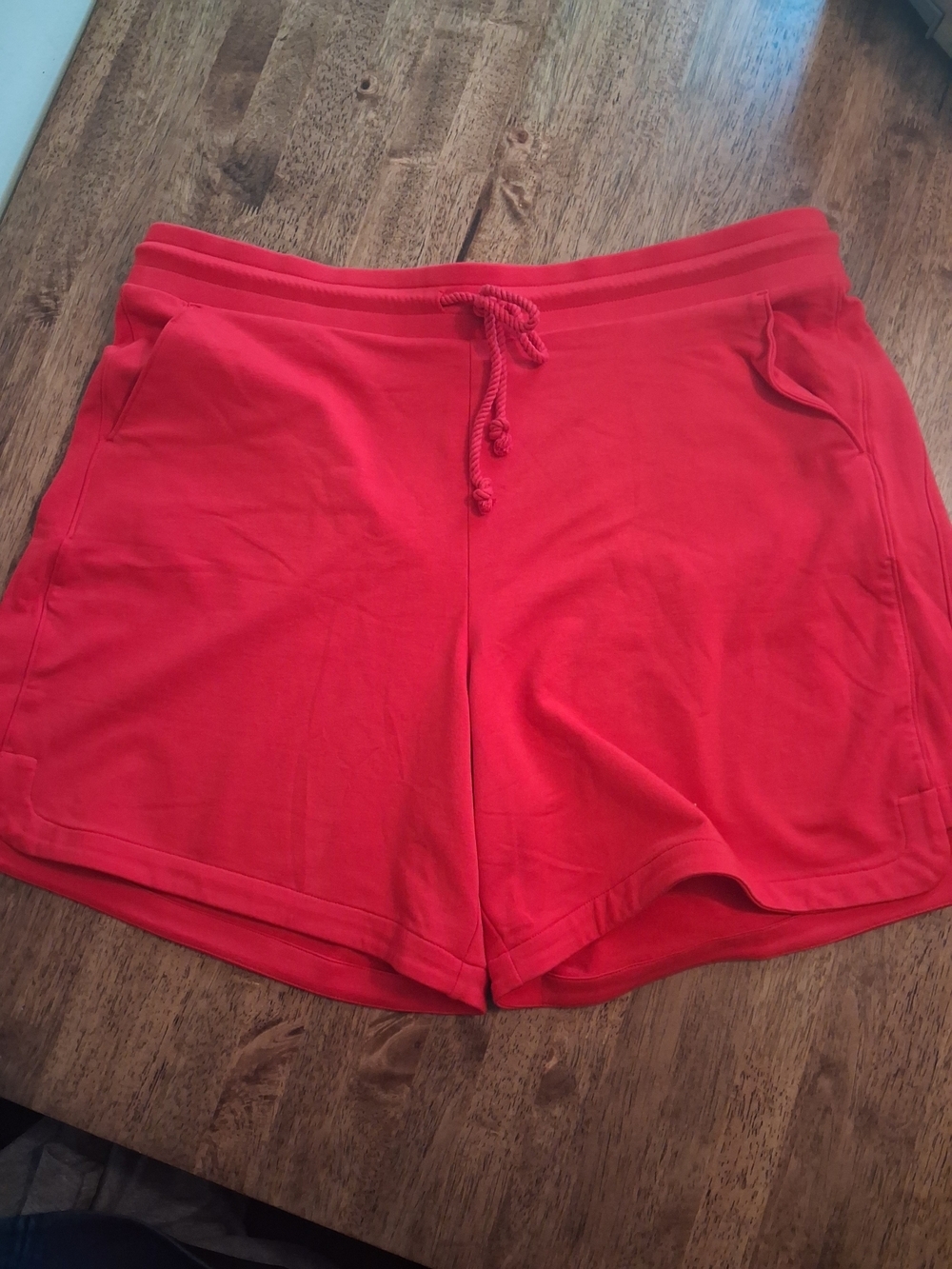 Chico's NWT Zenergy Relaxed Short Red Glow 3/xL